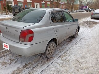 2000 Toyota Platz, серый, 490000 рублей, вид 2