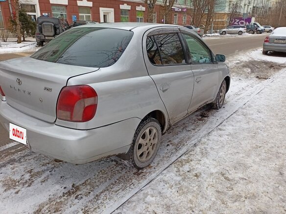 2000 Toyota Platz, серый, 490000 рублей - вид 1