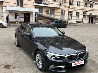 2019 BMW 5 серии 520i VII (G30/G31/G38), серый, 1900000 рублей, вид 2