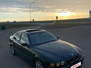 2000 BMW 5 серии 525d IV (E39) Рестайлинг, зелёный, 750000 рублей, вид 3