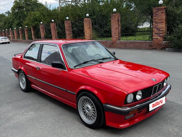 1984 BMW 3 серии 320i II (E30), красный, 1800000 рублей