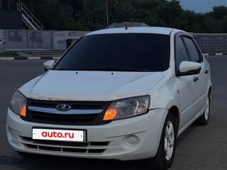 2013 Lada (ВАЗ) Granta I, белый, 230000 рублей, вид 2