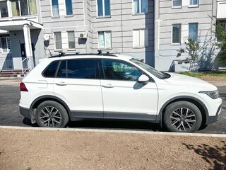 2021 Volkswagen Tiguan II Рестайлинг, белый, 2690000 рублей, вид 4