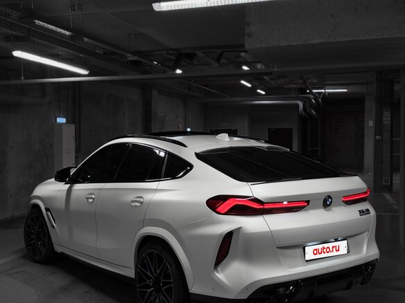 2020 BMW X6 M Competition III (F96), белый, 9700000 рублей - вид 1