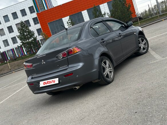 2011 Mitsubishi Lancer X Рестайлинг, серый, 900000 рублей - вид 5