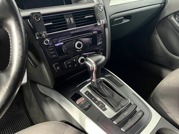 2014 Audi A4 IV (B8) Рестайлинг, белый - вид 14