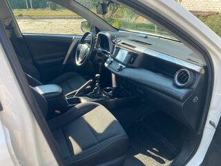 2016 Toyota RAV4 IV (XA40) Рестайлинг, белый, 2050000 рублей, вид 5