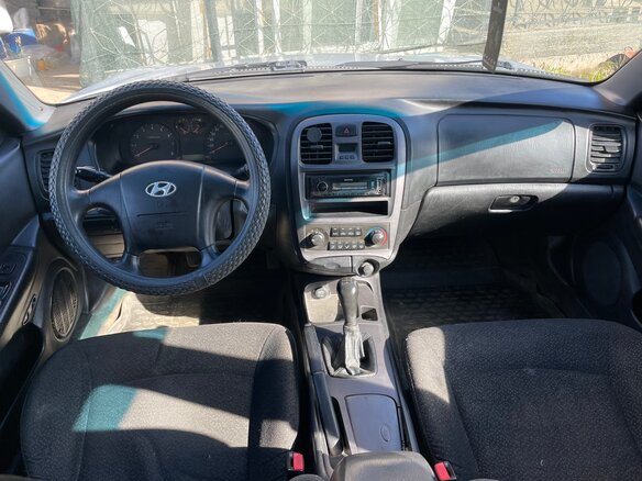 2009 Hyundai Sonata ТагАЗ IV (EF) Рестайлинг, серебристый, 320000 рублей - вид 6