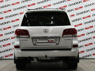 2013 Lexus LX 570 III Рестайлинг, белый, 4375750 рублей, вид 4