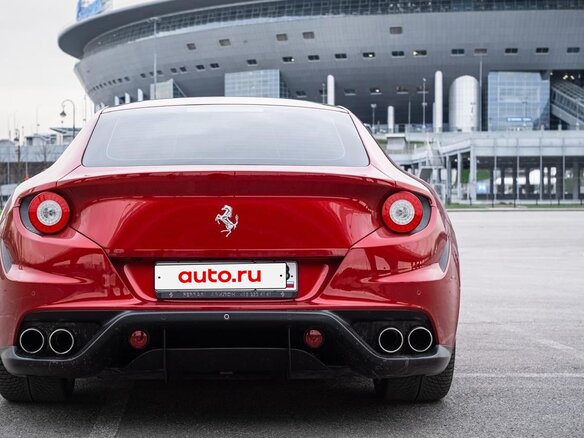 2015 Ferrari FF, красный - вид 13