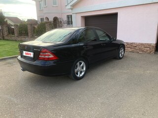 2005 Mercedes-Benz C-Класс 200 II (W203) Рестайлинг, чёрный, 795000 рублей, вид 4