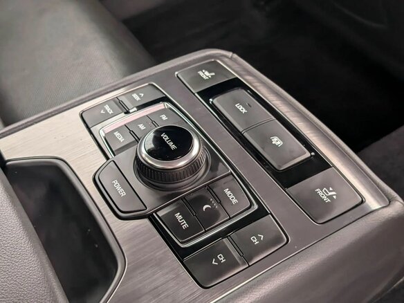 2017 Genesis G80 I, чёрный, 1249000 рублей - вид 12