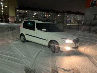2011 Skoda Roomster I Рестайлинг, белый, 645000 рублей, вид 5