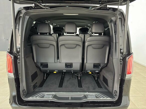 2026 Mercedes-Benz V-Класс Extra Long 300 d экстра длинный III (W447) Рестайлинг 2, чёрный, 13990000 рублей - вид 22