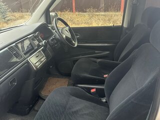 2003 Honda Stepwgn Spada II Рестайлинг, серебристый, 790000 рублей, вид 4