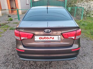 2016 Kia Rio III Рестайлинг, коричневый, 900000 рублей, вид 5