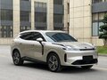 2024 Lynk & Co 08 21.2 kWh I, бежевый, 3300000 рублей - вид 2