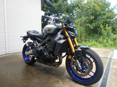2024 Yamaha MT-09 (FZ-09), серый, 1400000 рублей, вид 1