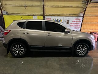 2013 Nissan Qashqai I Рестайлинг, коричневый, 1105000 рублей, вид 3