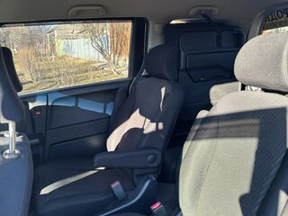 2012 Honda Freed Spike I Рестайлинг, серебристый, 1070000 рублей, вид 4