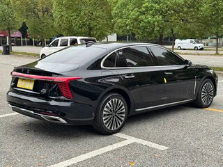 2025 Hongqi H5 II, чёрный, 3555208 рублей, вид 4