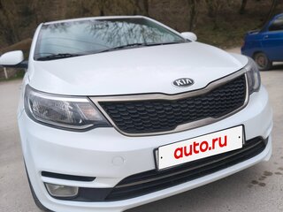 2015 Kia Rio III Рестайлинг, белый, 1100000 рублей, вид 2