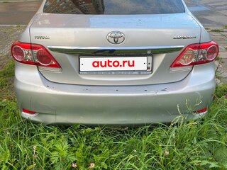 2011 Toyota Corolla X (E140, E150) Рестайлинг, серебристый, 690000 рублей, вид 4