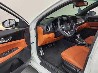 2025 Kia K3 III (BL7), белый, 2150000 рублей, вид 5
