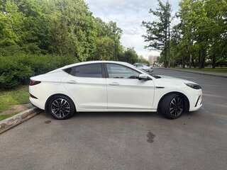 2023 JAC J7 I, белый, 1450000 рублей, вид 4