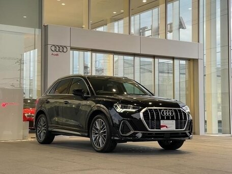 2022 Audi Q3 35 TFSI II (F3), чёрный, 1931000 рублей, вид 3