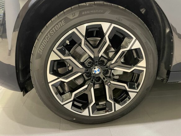 2025 BMW X3 30L xDrive IV (G45/G48), чёрный - вид 19