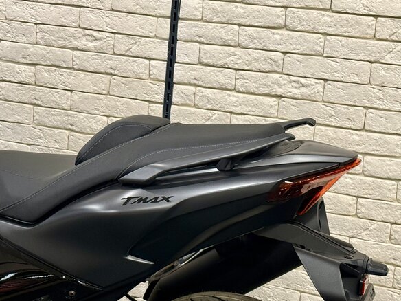 2026 Yamaha TMAX, серый, 1790000 рублей - вид 14