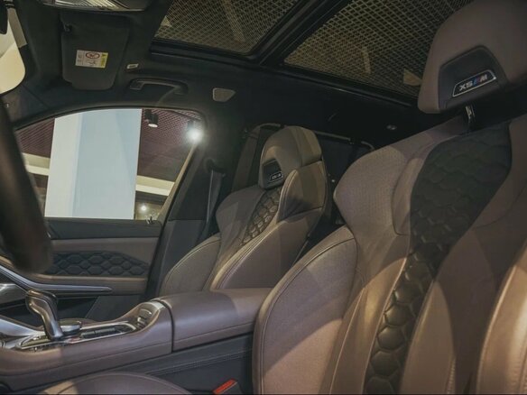 2022 BMW X5 M Competition III (F95), чёрный, 11600000 рублей - вид 16