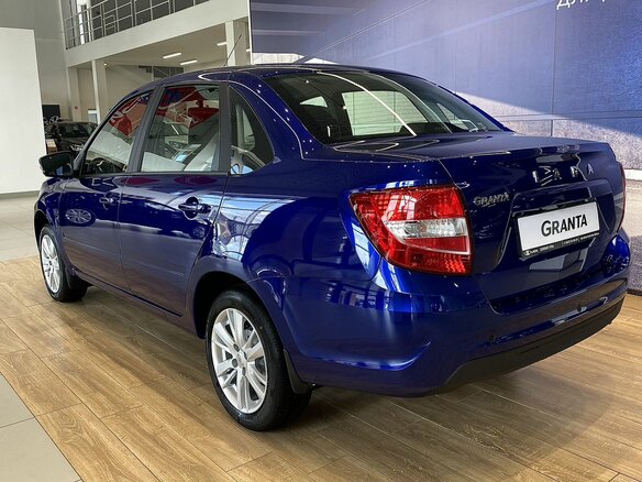 2026 Lada (ВАЗ) Granta I Рестайлинг, синий, 1208000 рублей - вид 5