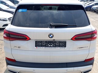 2019 BMW X5 30d IV (G05/G18), белый, 6300000 рублей, вид 3
