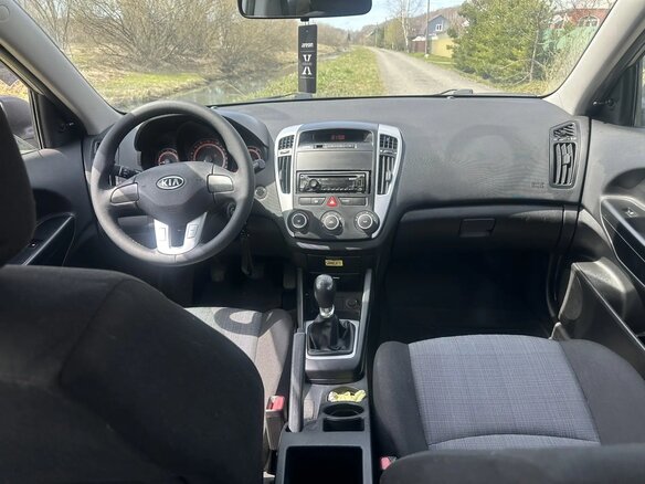 2011 Kia Ceed I Рестайлинг, серебристый, 850000 рублей - вид 10