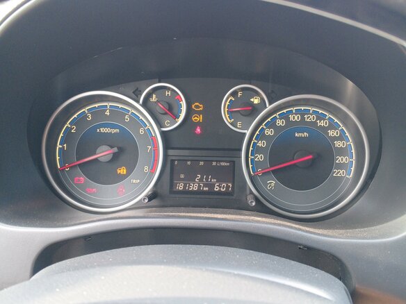 2011 Suzuki SX4 I (Classic) Рестайлинг, чёрный, 600000 рублей - вид 8