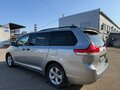 2012 Toyota Sienna III, серый, 1999999 рублей - вид 9