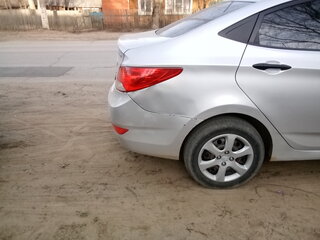 2011 Hyundai Solaris I, серебристый, 550000 рублей, вид 4