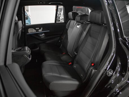 2026 Mercedes-Benz GLS 450 II (X167) Рестайлинг, чёрный, 17094000 рублей, вид 3