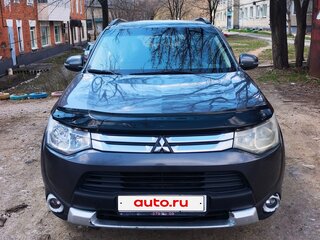 2014 Mitsubishi Outlander III Рестайлинг, серый, 1100000 рублей, вид 2