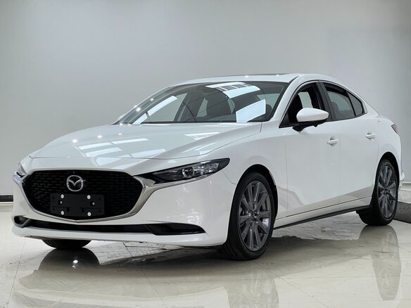 2022 Mazda 3 Axela IV (BP), белый, 1900000 рублей