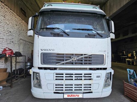 2005 Volvo FH, белый, 3500000 рублей, вид 1