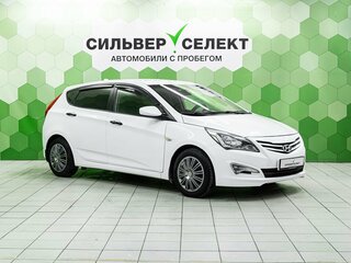 2015 Hyundai Solaris I Рестайлинг, белый, 699000 рублей, вид 5