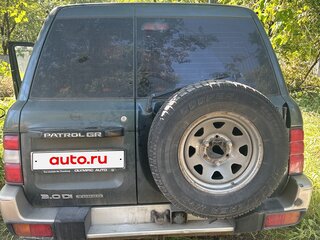 2000 Nissan Patrol V (Y61), зелёный, 850000 рублей, вид 4