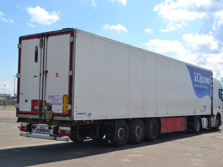 2012 Schmitz Cargobull SKO, белый, 2500000 рублей, вид 2