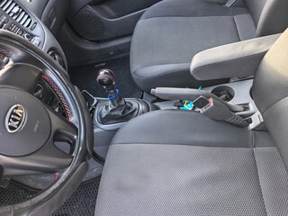 2011 Kia Rio II Рестайлинг, серебристый, 650000 рублей, вид 4