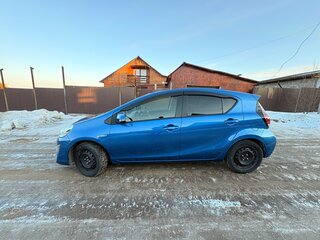2016 Toyota Aqua I Рестайлинг, синий, 750000 рублей, вид 4