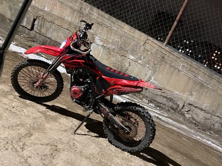 2025 Bajaj Boxer 100, красный, 120000 рублей, вид 3