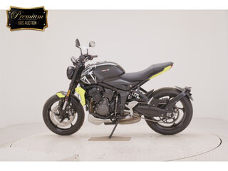 2025 Triumph Trident 660, чёрный, 900000 рублей, вид 4